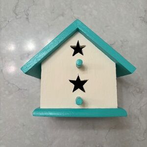 Beachy Birdhouse